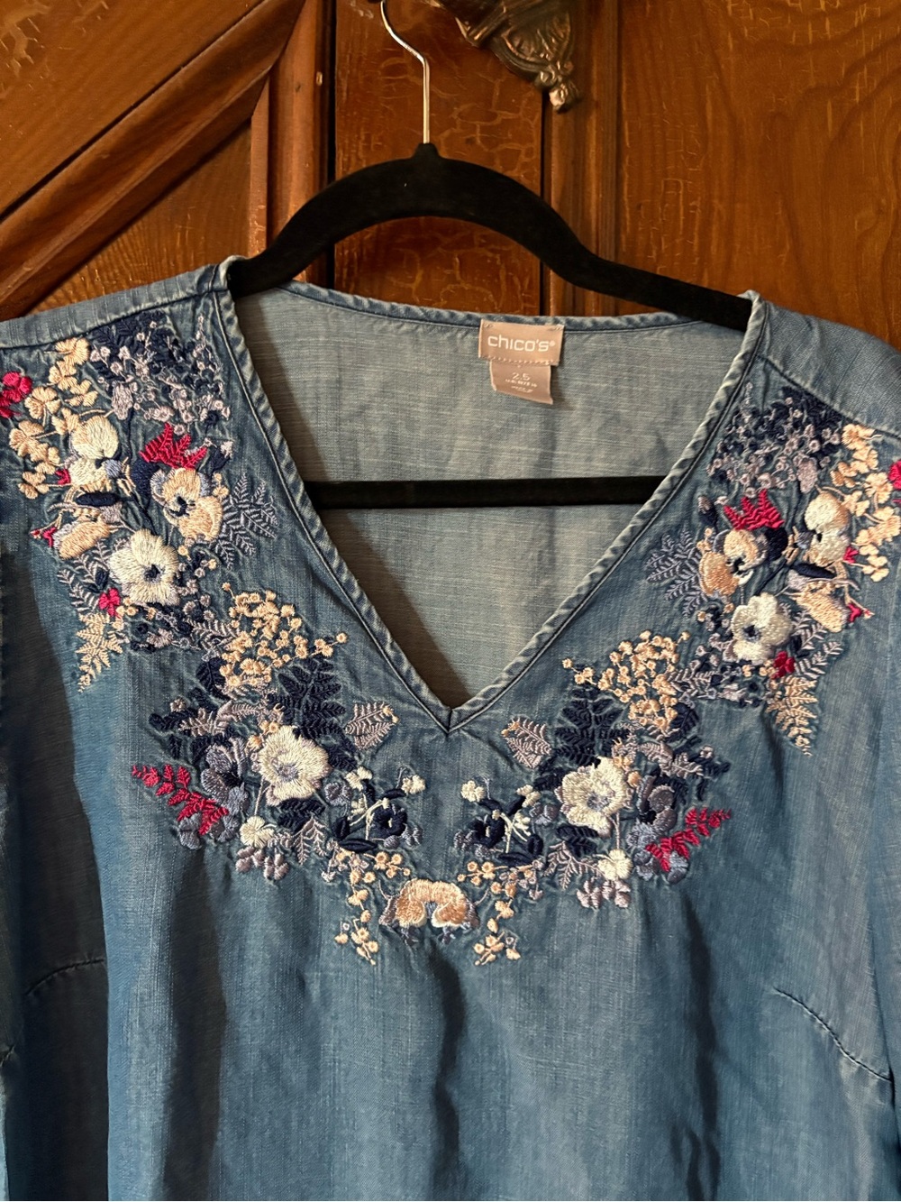 Chico's Denim-Blue Embroidered V-Neck Tunic- perfect for Fall